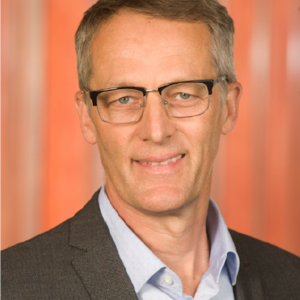 Dr. Maximilian Hempel